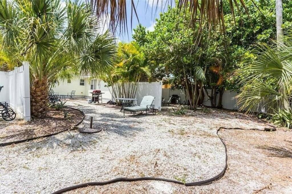 Lovely 1 Bedroom Unit Across From Lido Key Beach Сарасота Экстерьер фото