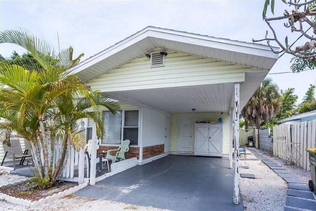 Lovely 1 Bedroom Unit Across From Lido Key Beach Сарасота Экстерьер фото