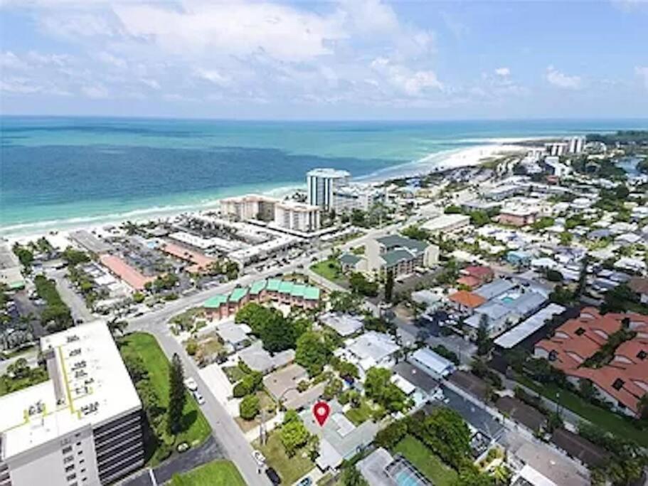 Lovely 1 Bedroom Unit Across From Lido Key Beach Сарасота Экстерьер фото